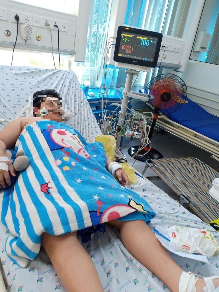 Bệnh nhi 12 tuổi vừa mắc Covid-19 vừa sốc xuất huyết.. (Nguồn: Vietnamnet) Bệnh nhi 12 tuổi vừa mắc Covid-19 vừa sốc xuất huyết.. (Nguồn: Vietnamnet)
