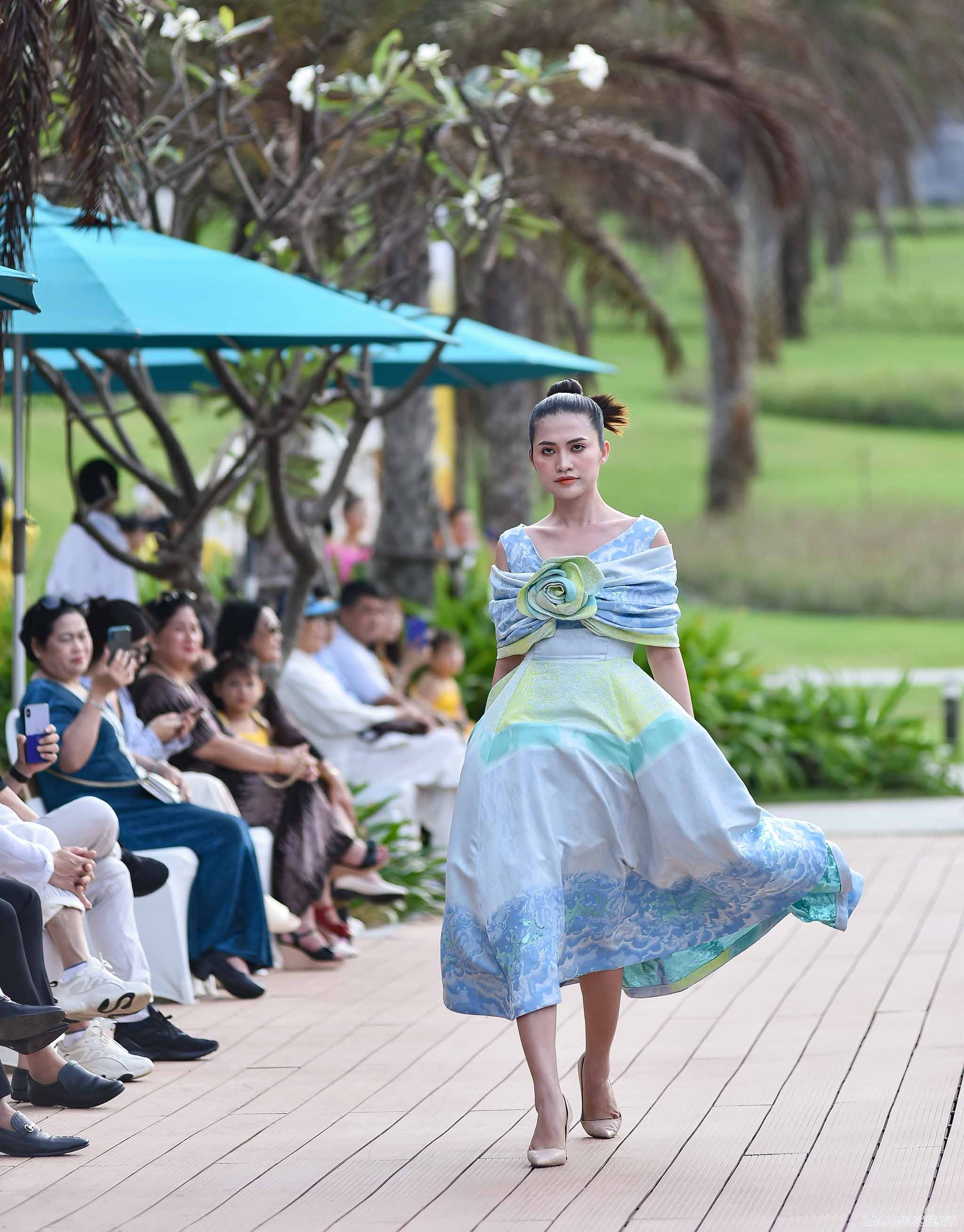 Ngắm những thiết kế trong bộ sưu tập 'Giấc mơ Nàng 2'