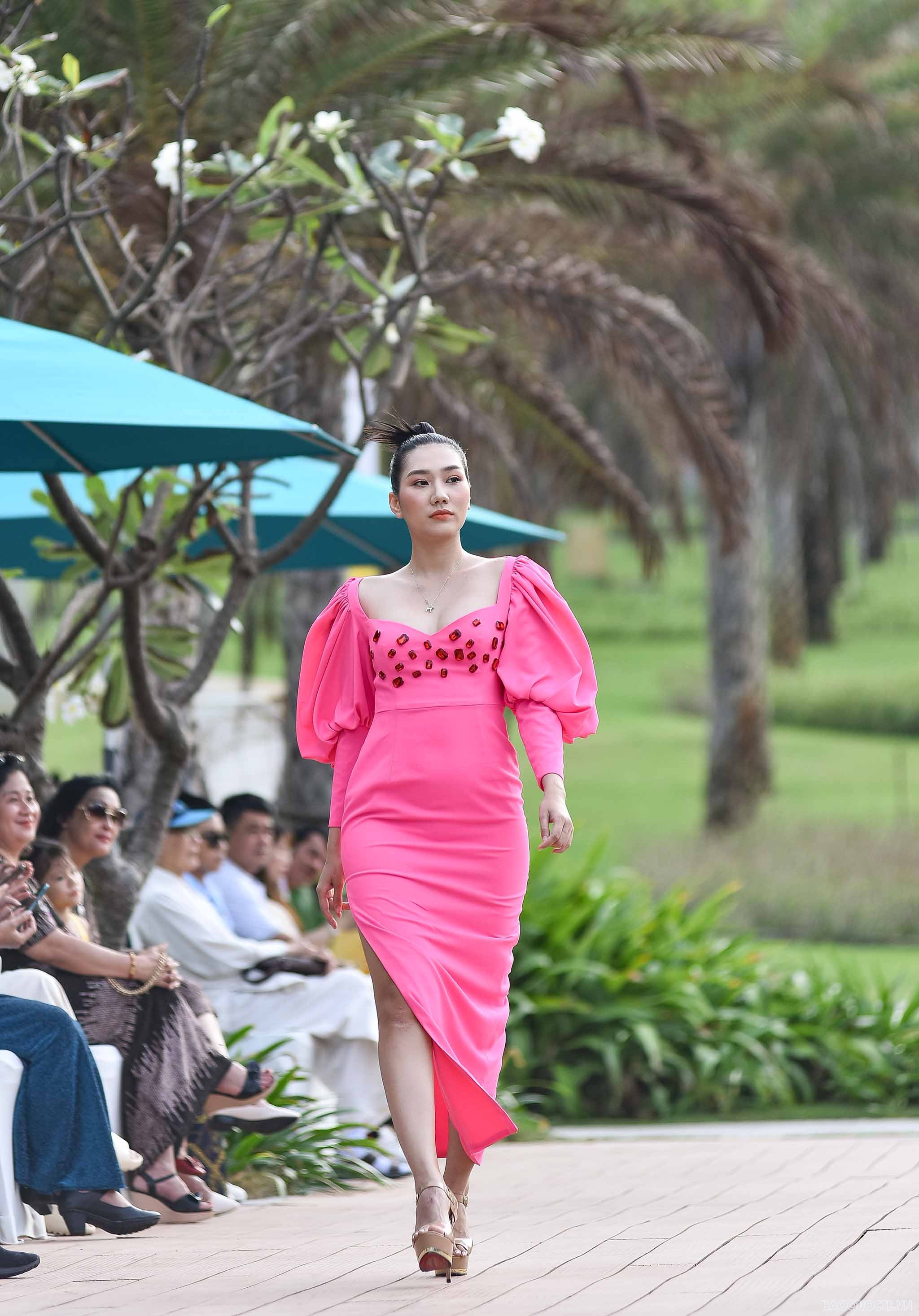 Ngắm những thiết kế trong bộ sưu tập 'Giấc mơ Nàng 2'