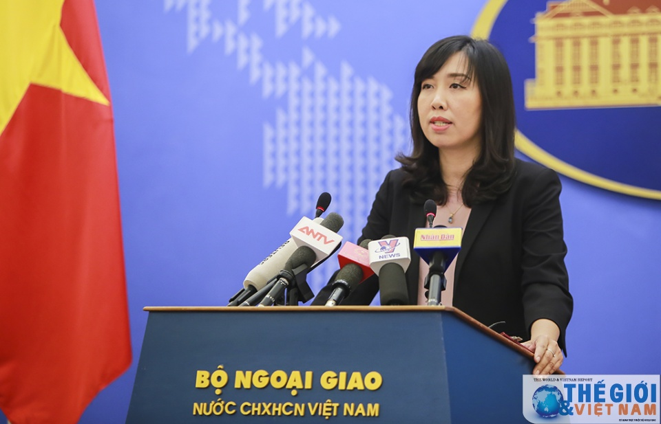 Việt Nam lên tiếng về việc tàu Mỹ áp sát đá Vành Khăn