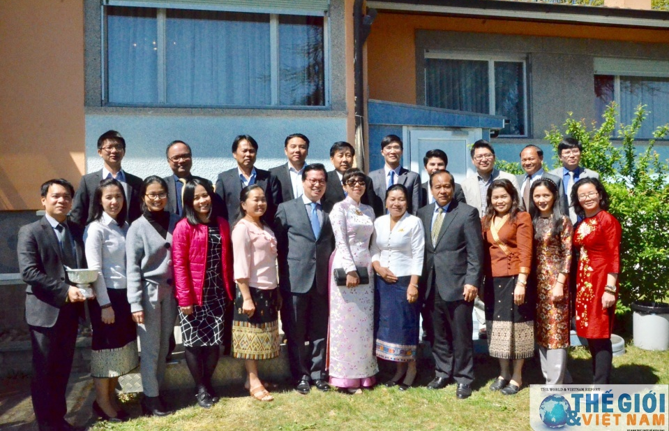 Việt Nam chung vui Tết cổ truyền của Lào tại Geneva