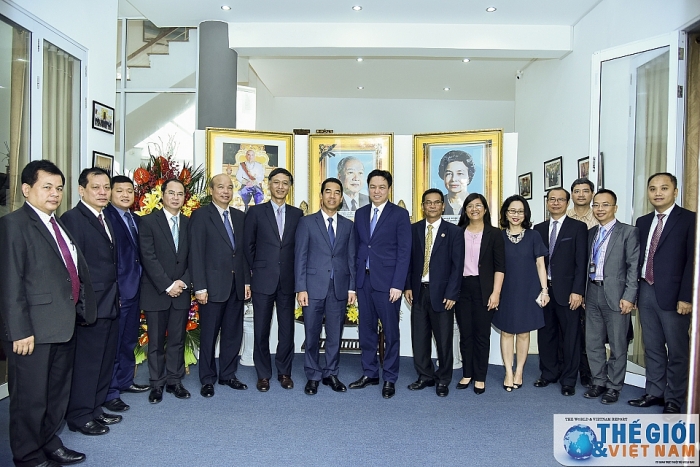 lanh dao bo ngoai giao chuc mung tet co truyen campuchia