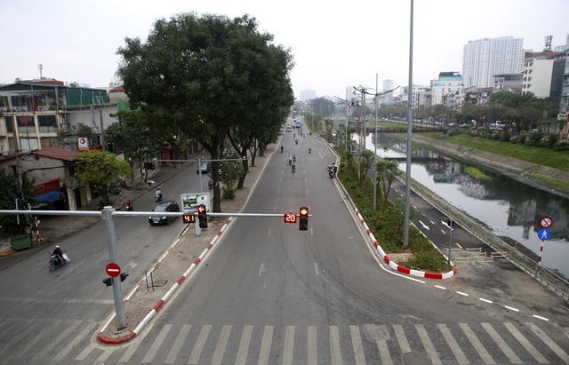 Hà Nội: Nhiều tuyến phố trung tâm vắng hoe, yên ả trong ngày đầu tiên nghỉ lễ
