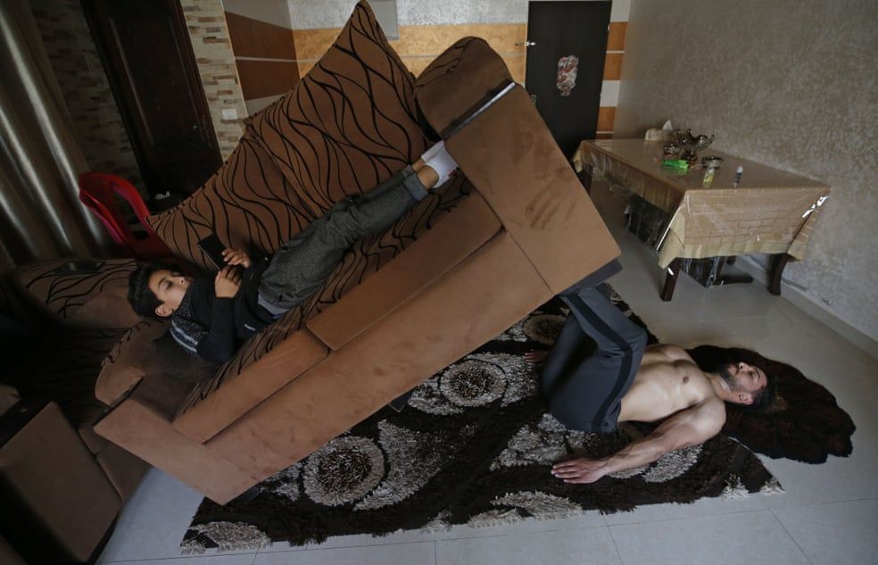 Dich Covid-19: Các vận động viên giữ phong độ như thế nào khi phải làm việc tại nhà