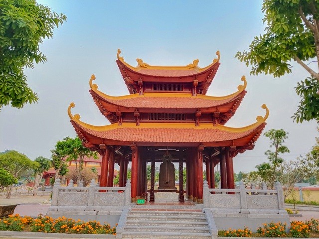 &quot;Vịnh Hạ Long thu nhỏ&quot; đẹp như tiên cảnh ở An Giang