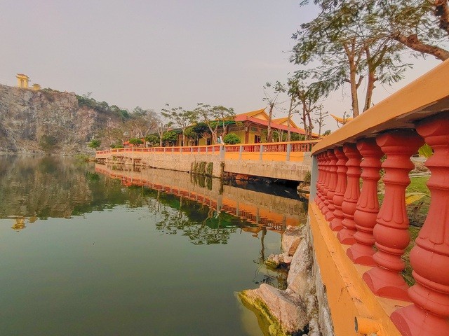 &quot;Vịnh Hạ Long thu nhỏ&quot; đẹp như tiên cảnh ở An Giang