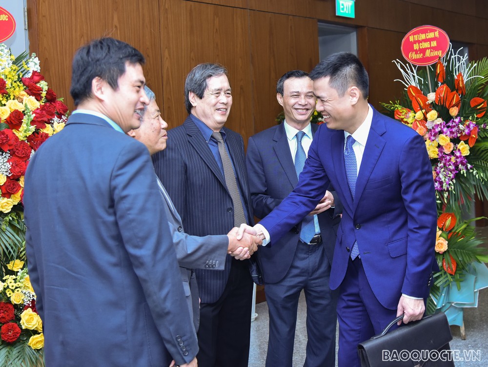 Vụ Thông tin Báo chí gặp mặt các thế hệ cán bộ nhân kỷ niệm 75 năm thành lập Vụ Thông tin Báo chí gặp mặt các thế hệ cán bộ nhân kỷ niệm 75 năm thành lập