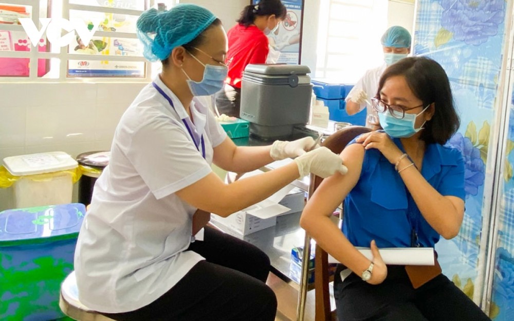 Bình Dương đăng ký mua gần 3 triệu liều vaccine Covid-19 tiêm chủng cho người dân Bình Dương đăng ký mua gần 3 triệu liều vaccine Covid-19 tiêm chủng cho người dân