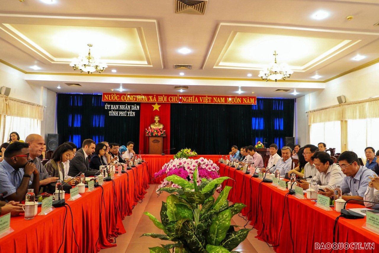 Đoàn công tác làm việc tại tỉnh Phú Yên. 