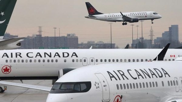 Số ca mắc Covid-19 tăng vọt, Canada đình chỉ các chuyến bay từ Ấn Độ và Pakistan trong 30 ngày