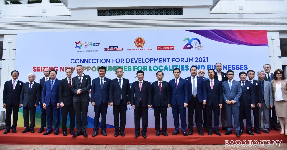 Cải thiện thể chế, môi trường, đón sóng đầu tư từ doanh nghiệp FDI Cải thiện thể chế, môi trường, đón sóng đầu tư từ doanh nghiệp FDI