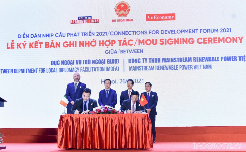 Cải thiện thể chế, môi trường, đón sóng đầu tư từ doanh nghiệp FDI Cải thiện thể chế, môi trường, đón sóng đầu tư từ doanh nghiệp FDI