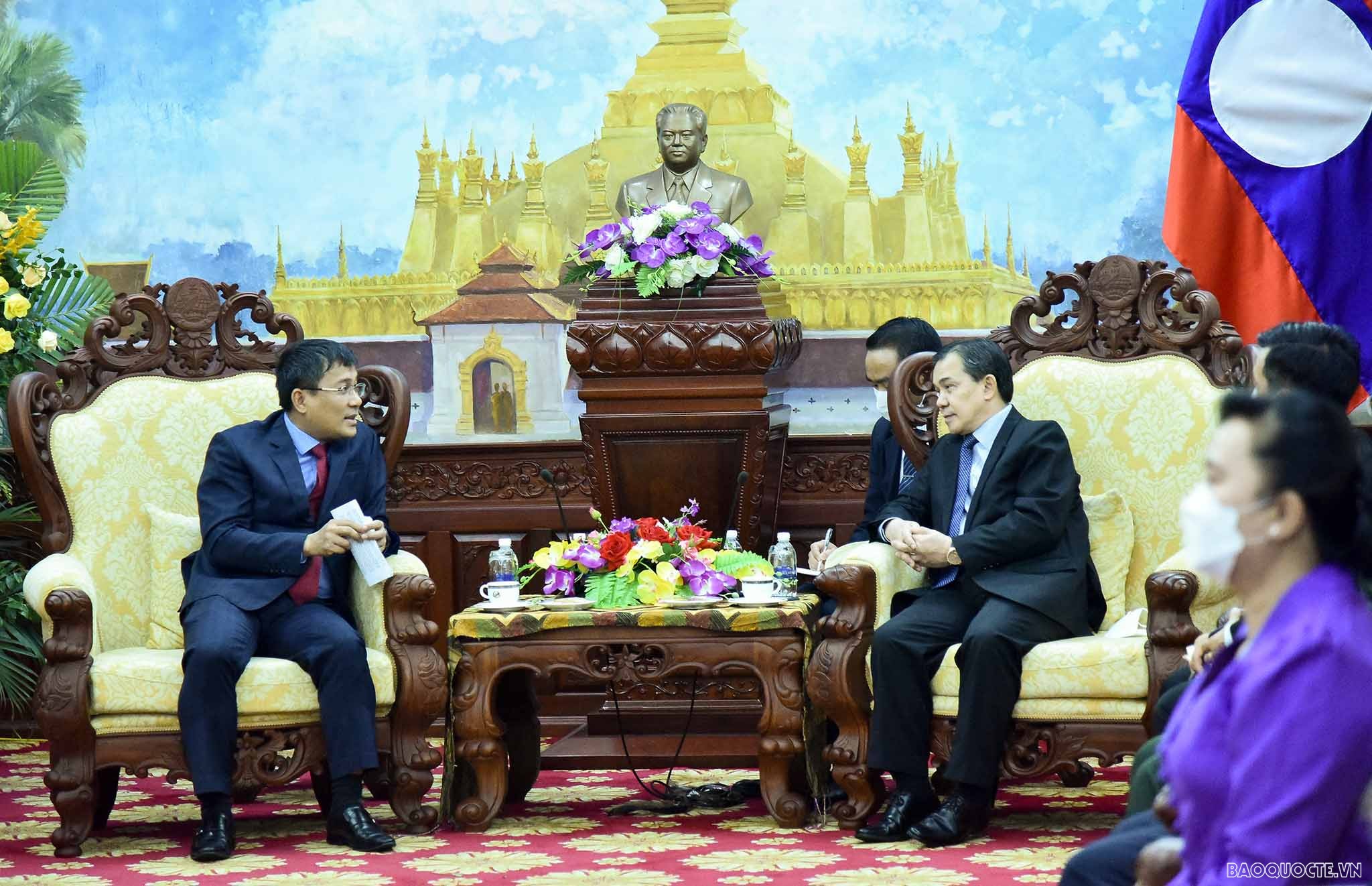 Lãnh đạo Bộ Ngoại giao chúc Tết cổ truyền Bunpimay Nhân dân các dân tộc Lào Lãnh đạo Bộ Ngoại giao chúc Tết cổ truyền Bunpimay Nhân dân các dân tộc Lào