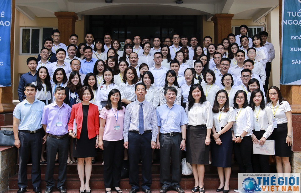 Bế giảng Khóa bồi dưỡng tiền công vụ 2017