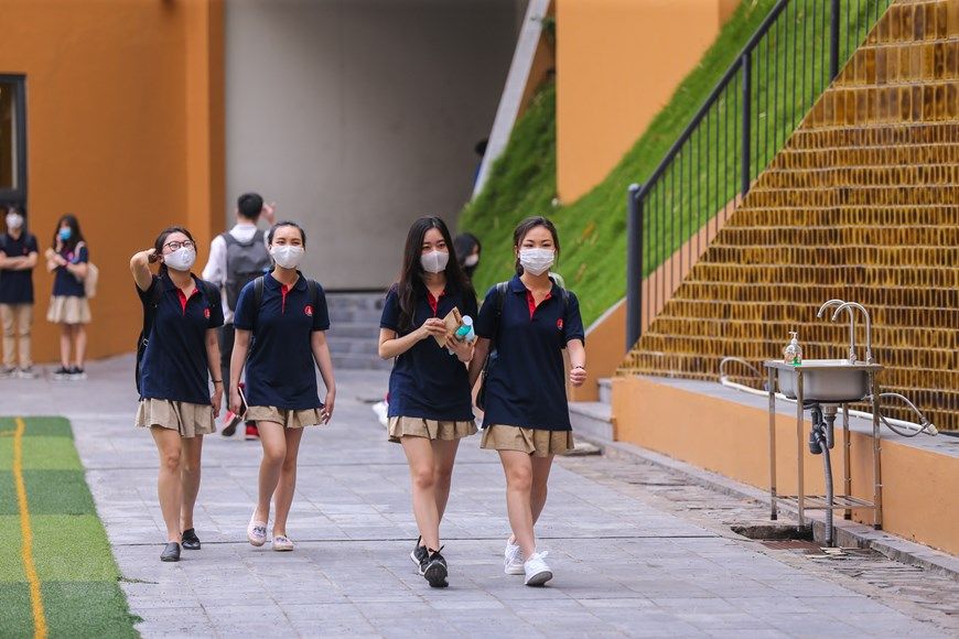 hoc sinh hao huc tro lai truong hoc sau thoi gian dai nghi do covid 19