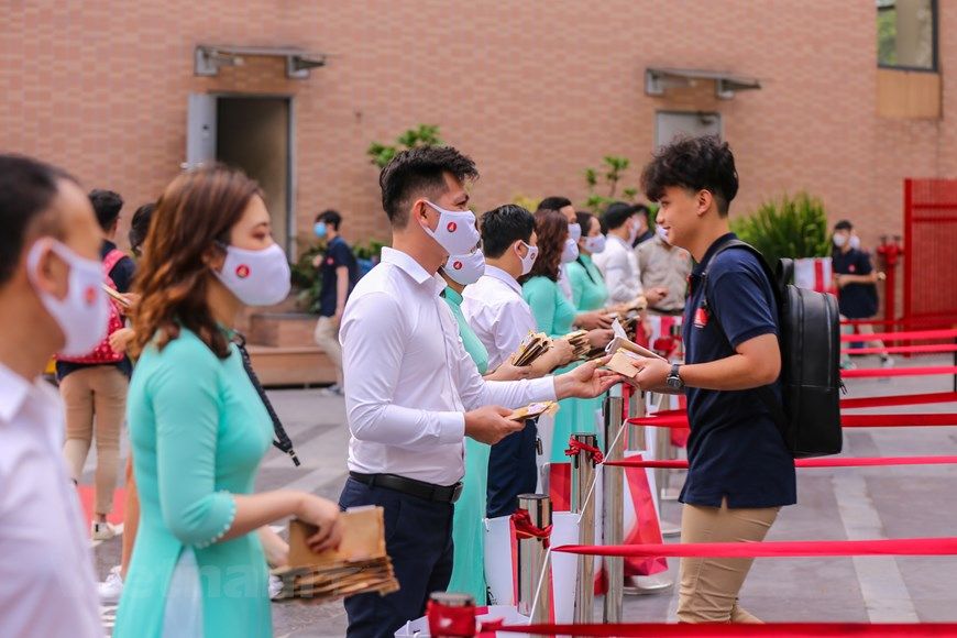 hoc sinh hao huc tro lai truong hoc sau thoi gian dai nghi do covid 19