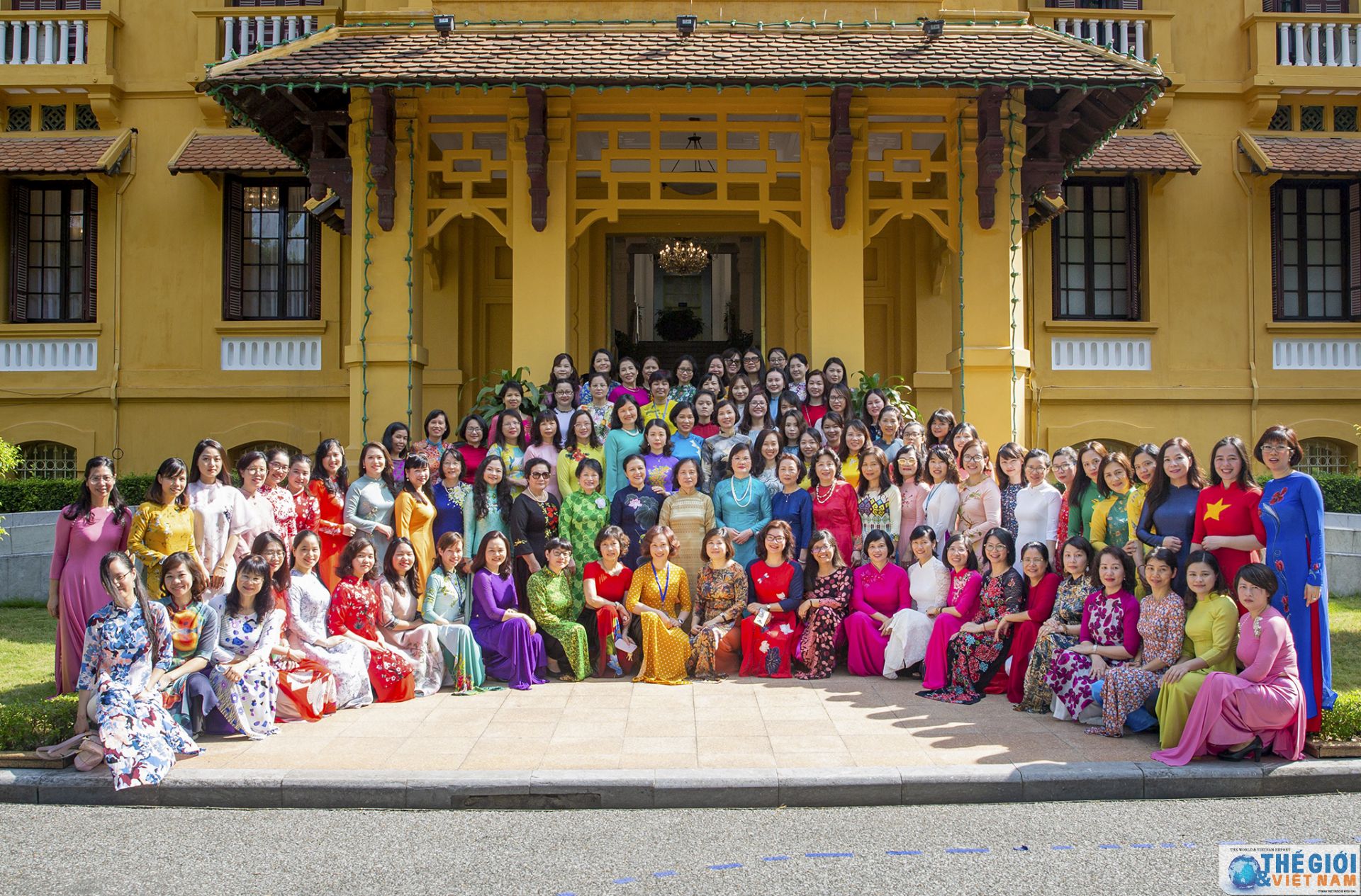 cac nha ngoai giao nu vieng lang bac thiet thuc huong toi 75 nam thanh lap nganh