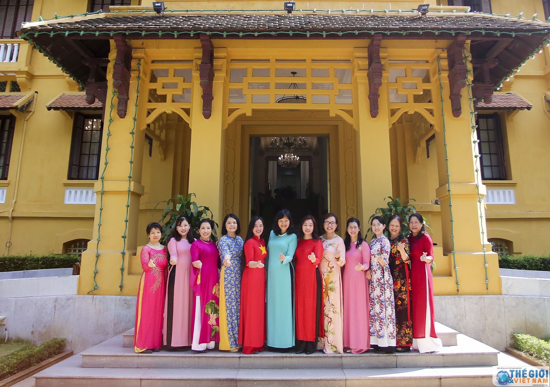 cac nha ngoai giao nu vieng lang bac thiet thuc huong toi 75 nam thanh lap nganh