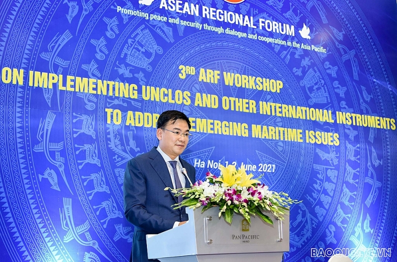 Hội thảo ARF lần ba về Công ước của Liên hợp quốc về Luật Biển 1982 Hội thảo ARF lần ba về Công ước của Liên hợp quốc về Luật Biển 1982