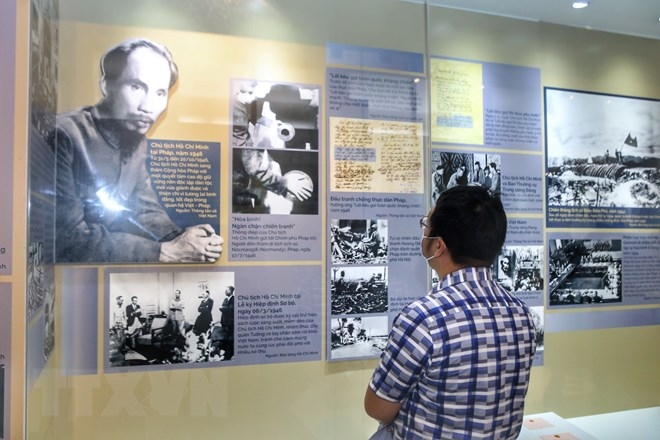 Triển lãm về hành trình 30 năm tìm đường cứu nước của Bác Hồ Triển lãm về hành trình 30 năm tìm đường cứu nước của Bác Hồ