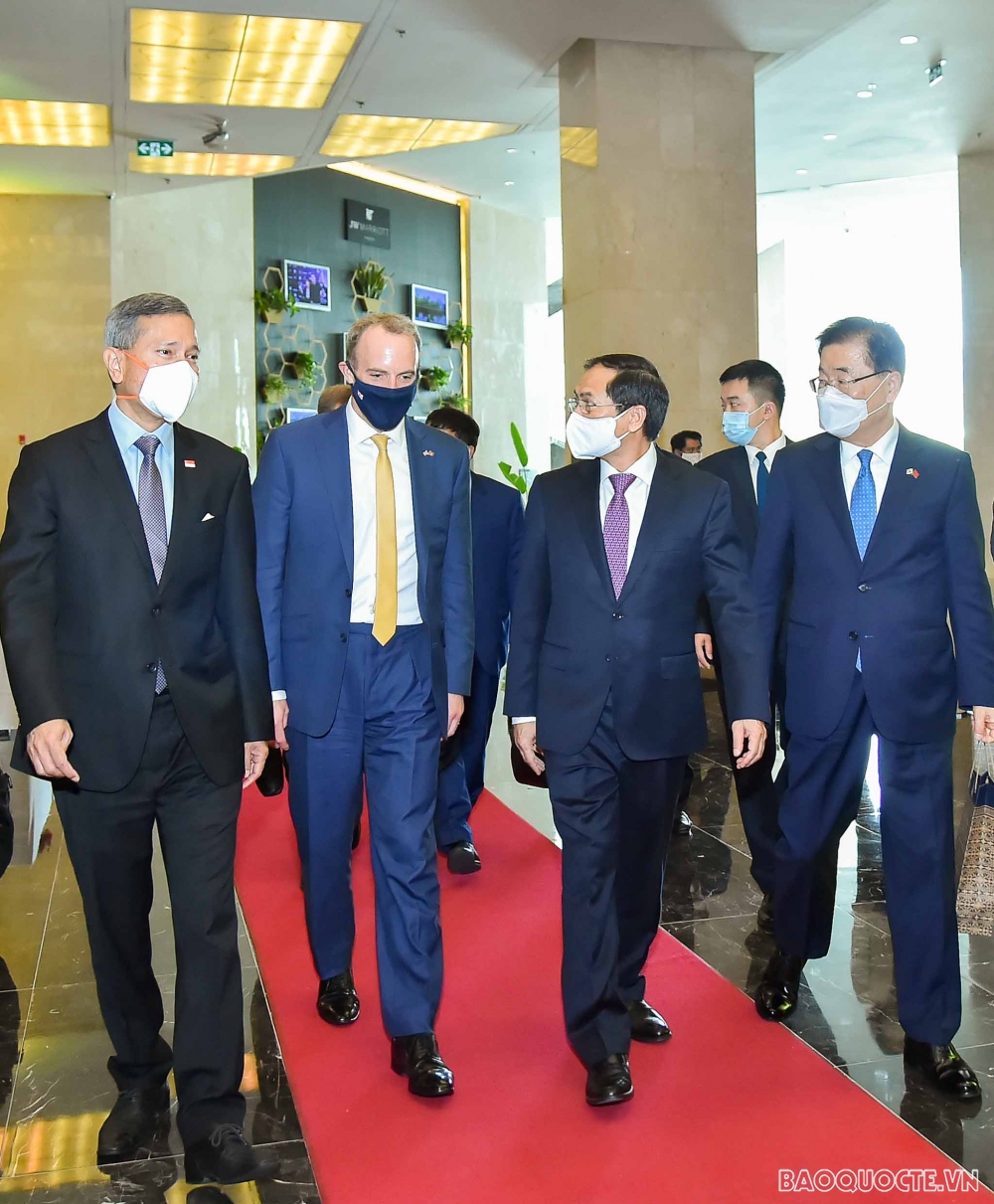 Ngoại trưởng Hàn Quốc và điểm đến đầu tiên trong chuyến công du Đông Nam Á Ngoại trưởng Hàn Quốc và điểm đến đầu tiên trong chuyến công du Đông Nam Á