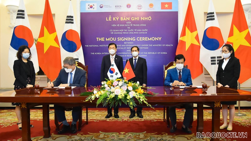 Ngoại trưởng Hàn Quốc và điểm đến đầu tiên trong chuyến công du Đông Nam Á Ngoại trưởng Hàn Quốc và điểm đến đầu tiên trong chuyến công du Đông Nam Á