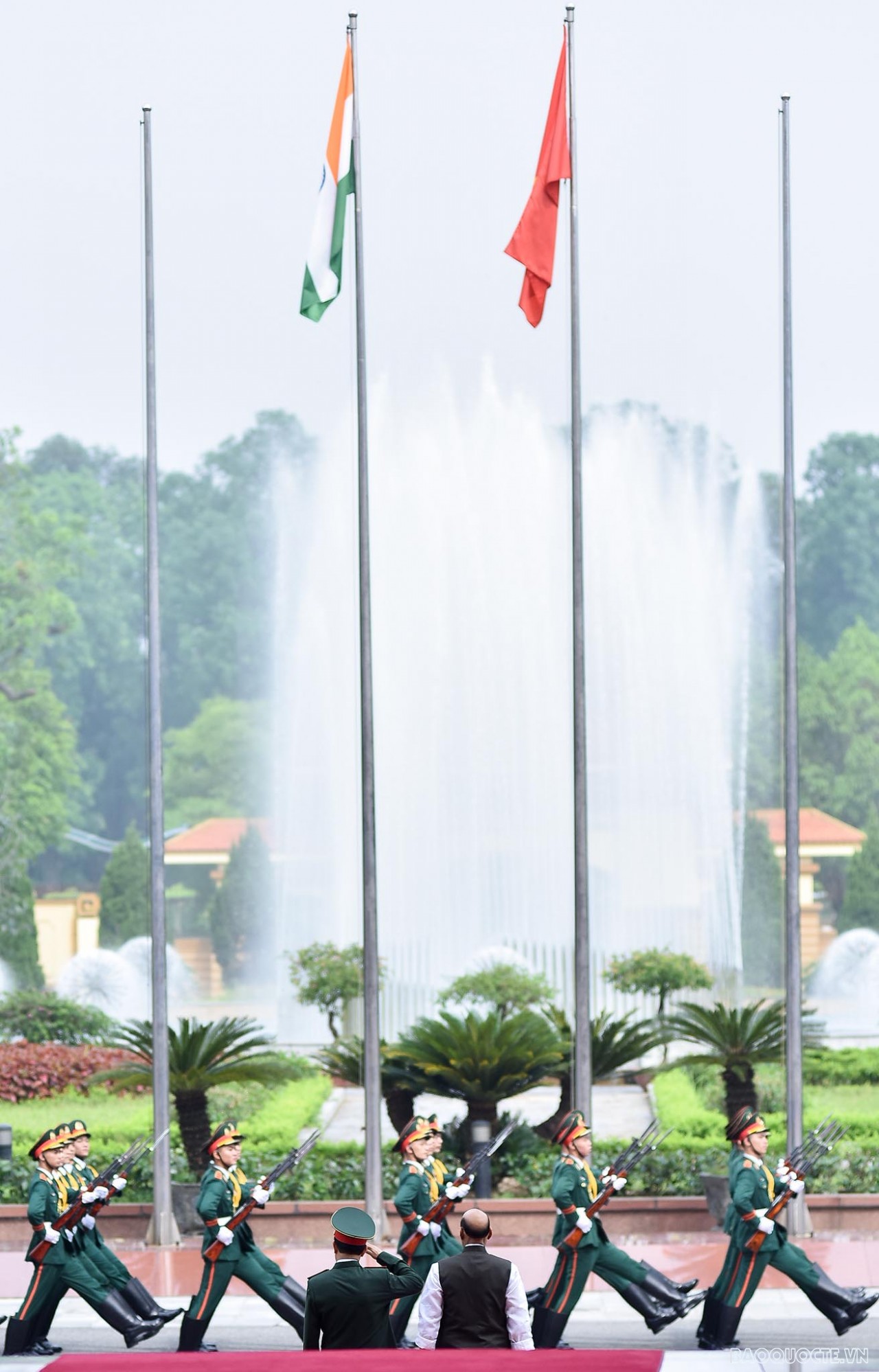 Lễ đón chính thức Bộ trưởng Quốc phòng Ấn Độ