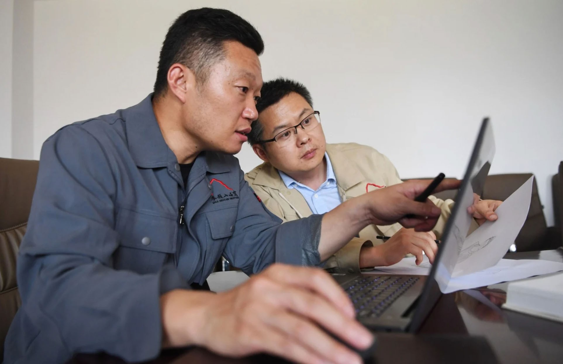 Khám phá quần thể hang động Phật giáo Mạch Tích Sơn lớn nhất Trung Quốc