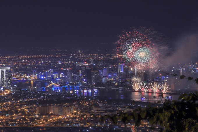 man nhan voi man trinh dien le hoi phao hoa quoc te da nang 2019