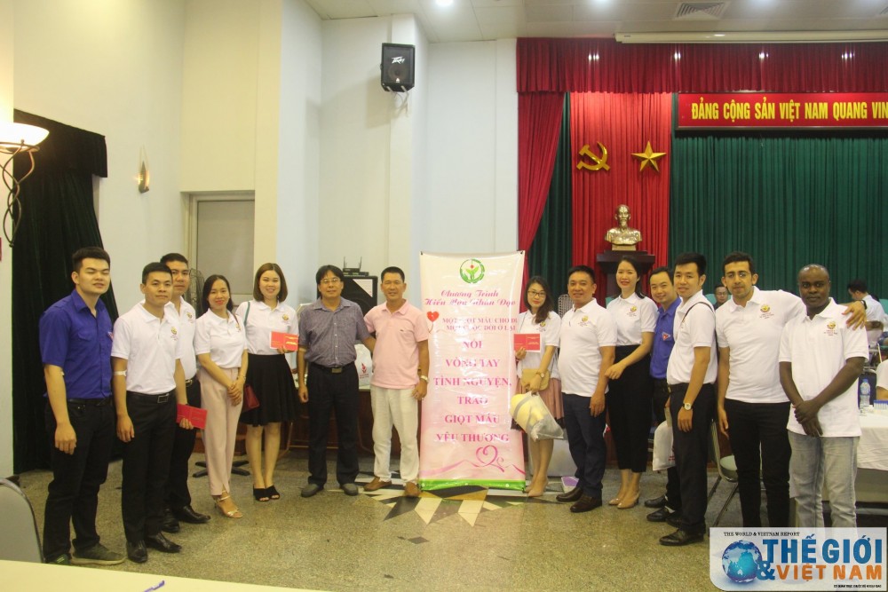 doan thanh nien cuc phuc vu ngoai giao doan to chuc hien mau thien nguyen