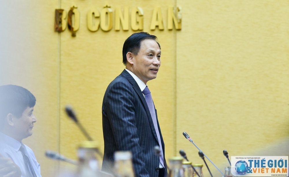 Đoàn Trưởng Cơ quan đại diện Việt Nam ở nước ngoài làm việc với Bộ Công an doan truong co quan dai dien viet nam o nuoc ngoai lam viec voi bo cong an