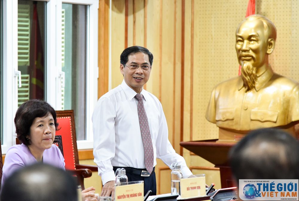 truong ban to chuc trung uong lam viec voi cac truong co quan dai dien viet nam o nuoc ngoai nhiem ky 2020 2023