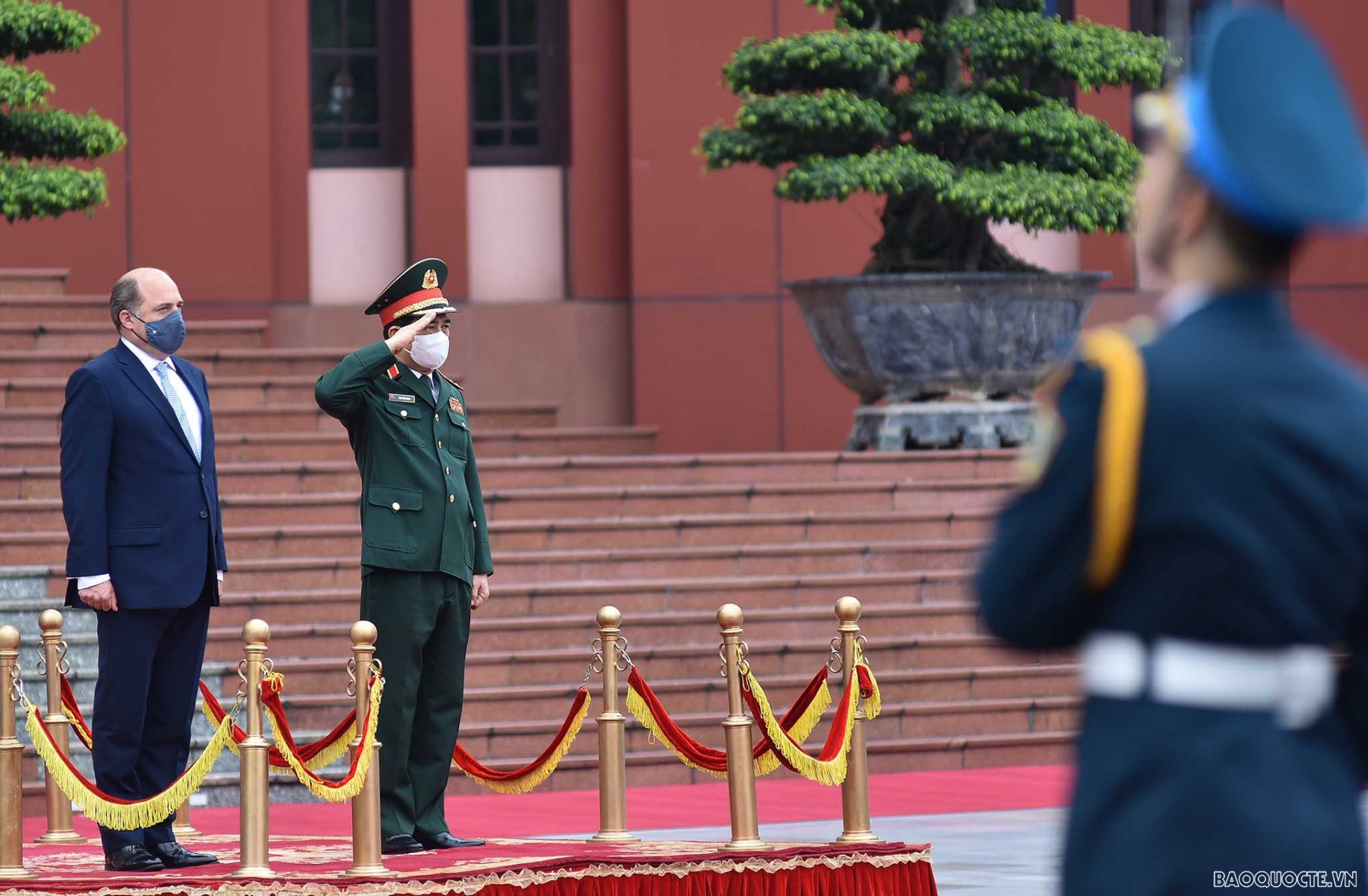 Lễ đón chính thức Bộ trưởng Quốc phòng Anh thăm chính thức Lễ đón chính thức Bộ trưởng Quốc phòng Anh thăm chính thức