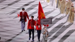 Video đoàn thể thao Việt Nam diễu hành tại Olympic Tokyo 2020