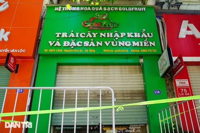 Hà Nội: Phong tỏa tòa chung cư 400 hộ dân và nhiều cửa hàng, quán ăn Covid-19 ở Hà Nội: Phong tỏa tòa chung cư 400 hộ dân và nhiều cửa hàng, quán ăn