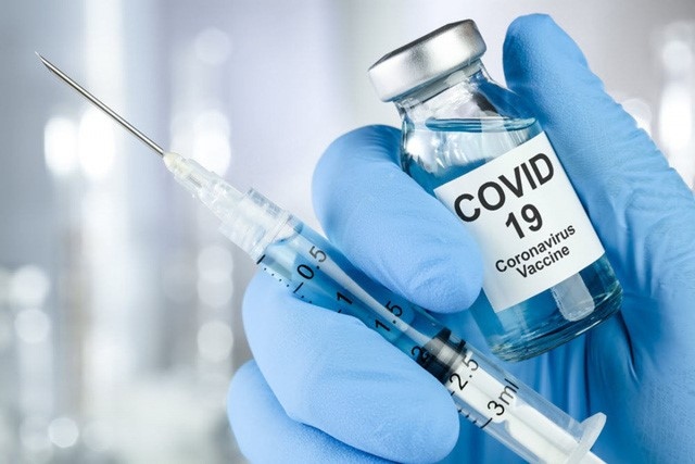 Sau khi tiêm vaccine ngừa Covid-19, cần liên hệ bác sĩ ngay nếu cơ thể gặp các dấu hiệu sau