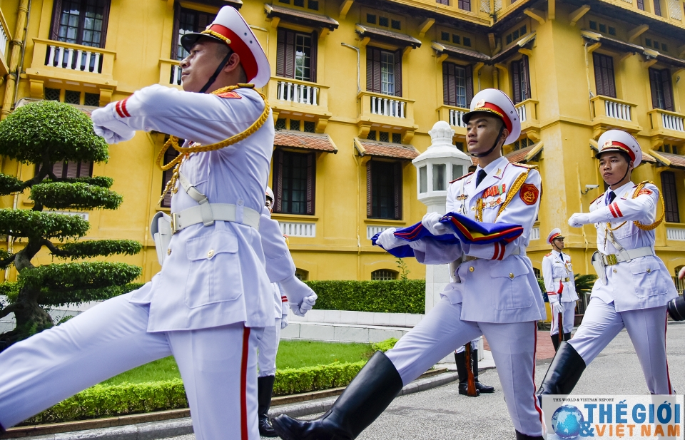 Lễ Thượng cờ kỷ niệm 51 năm ngày thành lập ASEAN