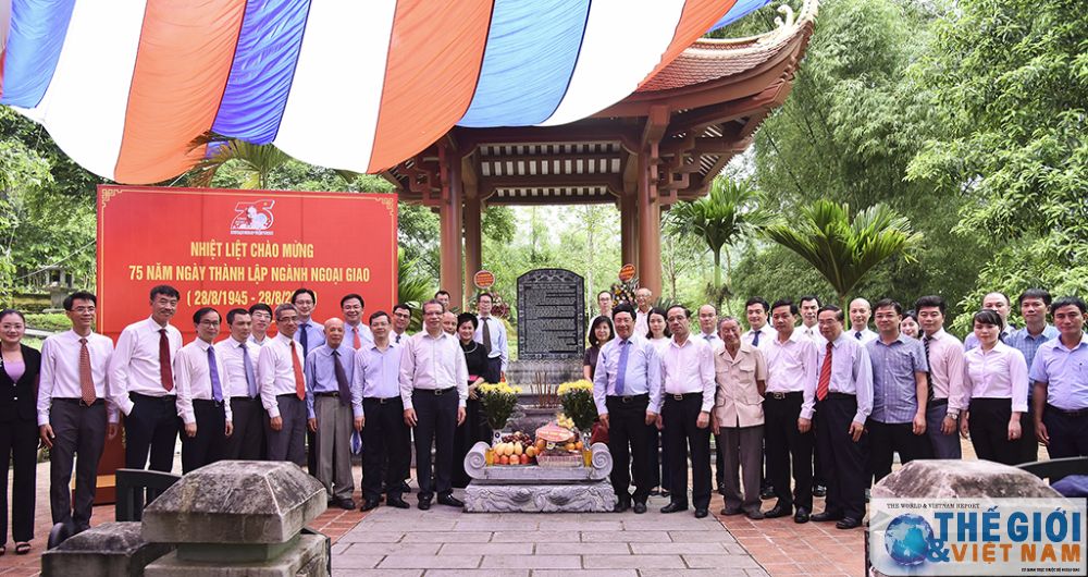 pho thu tuong pham binh minh dan dau doan bo ngoai giao ve nguon tai tuyen quang