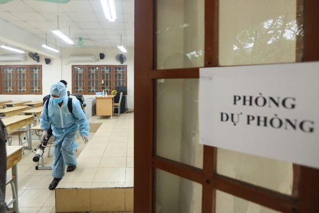 Cả nước có 93 thí sinh thuộc diện F1, F2 sẽ thi tốt nghiệp THPT đợt 2, riêng Hà Nội có 3 thí sinh F2 ca nuoc co 93 thi sinh thuoc dien f1 f2 se thi tot nghiep thpt dot 2 rieng ha noi co 3 thi sinh f2