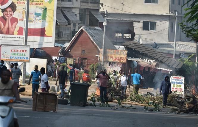 Bờ Biển Ngà: Biểu tình phản đối Tổng thống tái tranh cử, ít nhất 5 người thiệt mạng và hơn 100 người bị thương