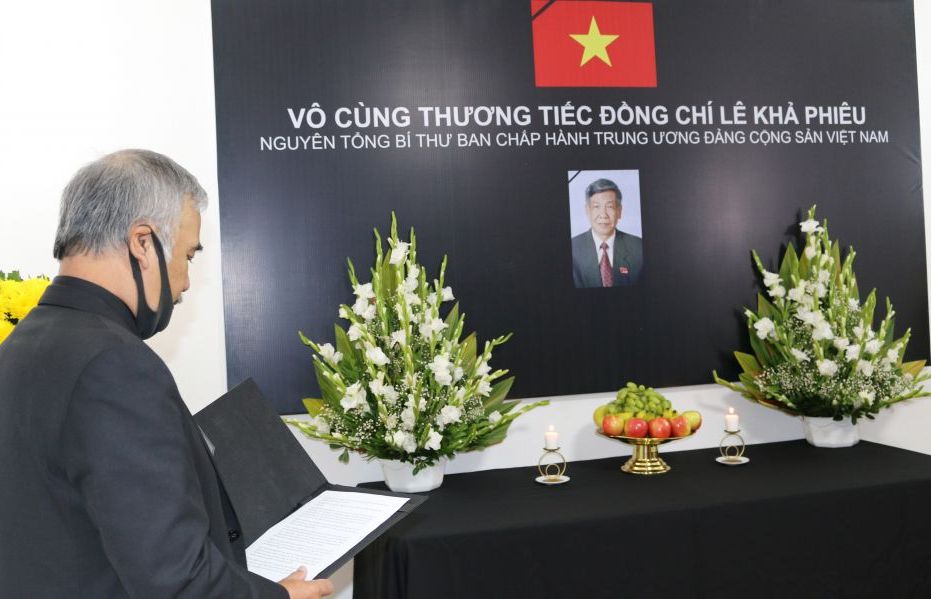 Lễ viếng nguyên Tổng Bí thư Lê Khả Phiêu tại Venezuela, Anh, Ba Lan, Mexico và Myanmar