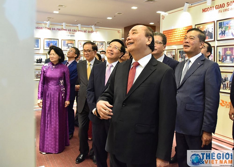 Trực tuyến Thủ tướng dự chương trình kỷ niệm 75 năm Ngày thành lập ngành Ngoại giao Việt Nam truc tuyen thu tuong du chuong trinh ky niem 75 nam ngay thanh lap nganh ngoai giao viet nam