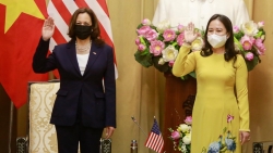 Phó Chủ tịch nước Võ Thị Ánh Xuân đón và tiếp Phó Tổng thống Mỹ Kamala Harris