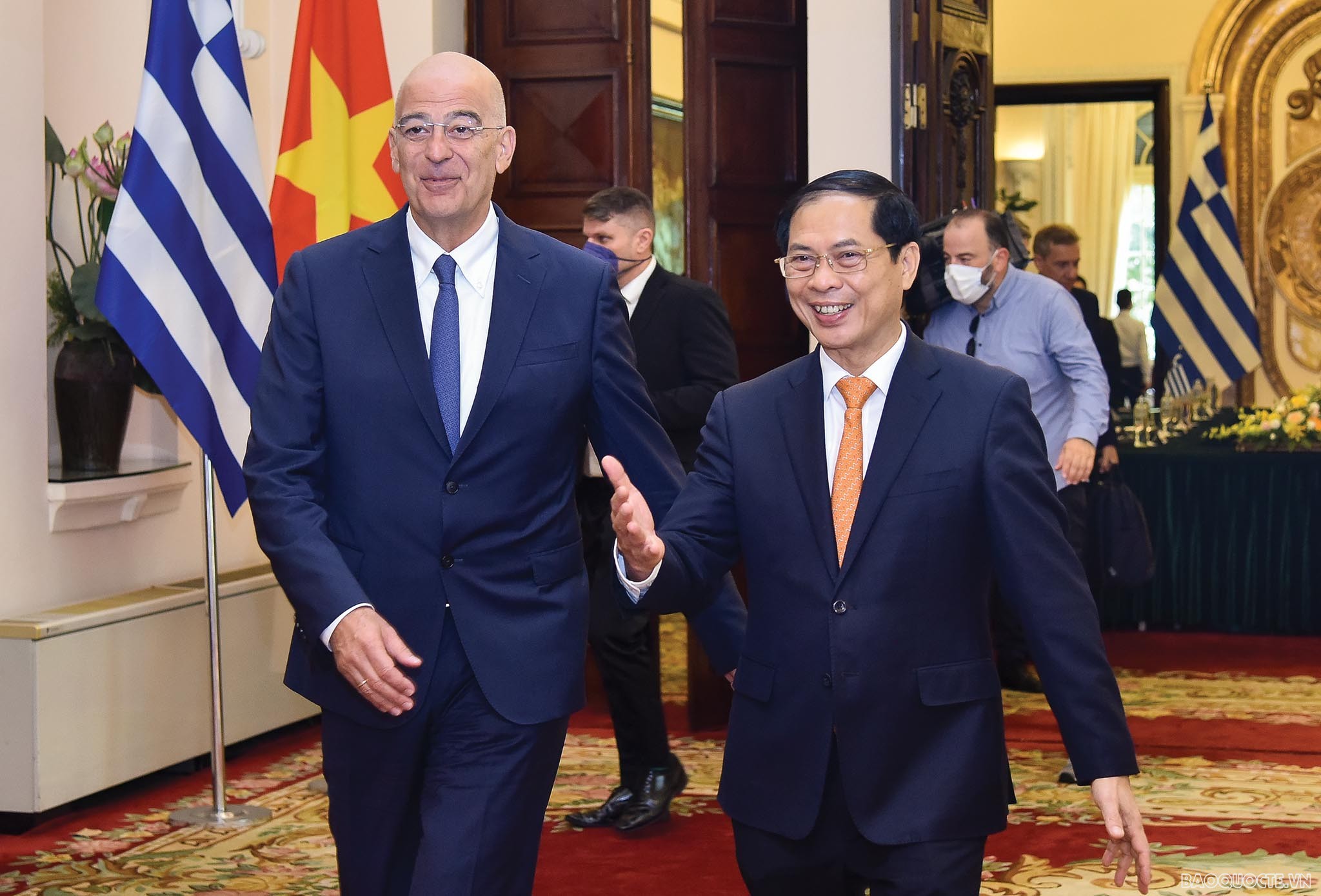 Bộ trưởng Bùi Thanh Sơn đón, hội đàm với Bộ trưởng Ngoại giao Hy Lạp