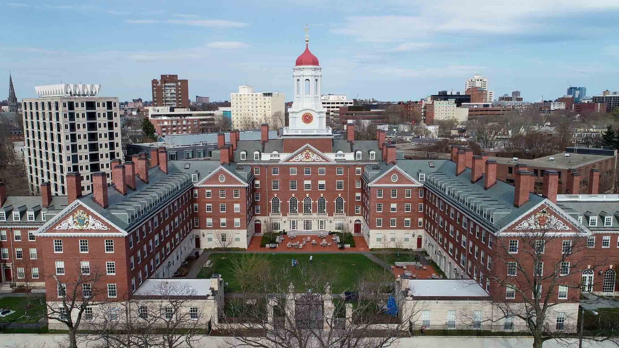 Không phải học phí, đây mới là ‘xương sống’ của các trường đại học lớn tại Mỹ