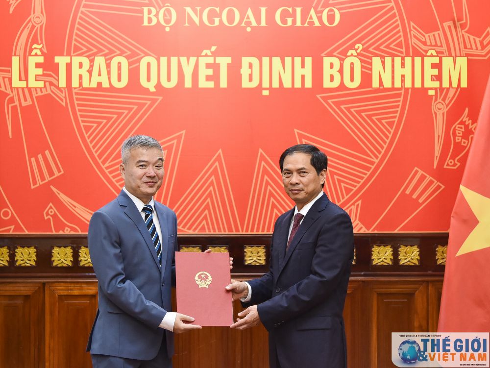 lanh-dao-bo-ngoai-giao-trao-quyet-dinh-dieu-dong-va-phan-cong-can-bo-lanh-dao-quan-ly-1