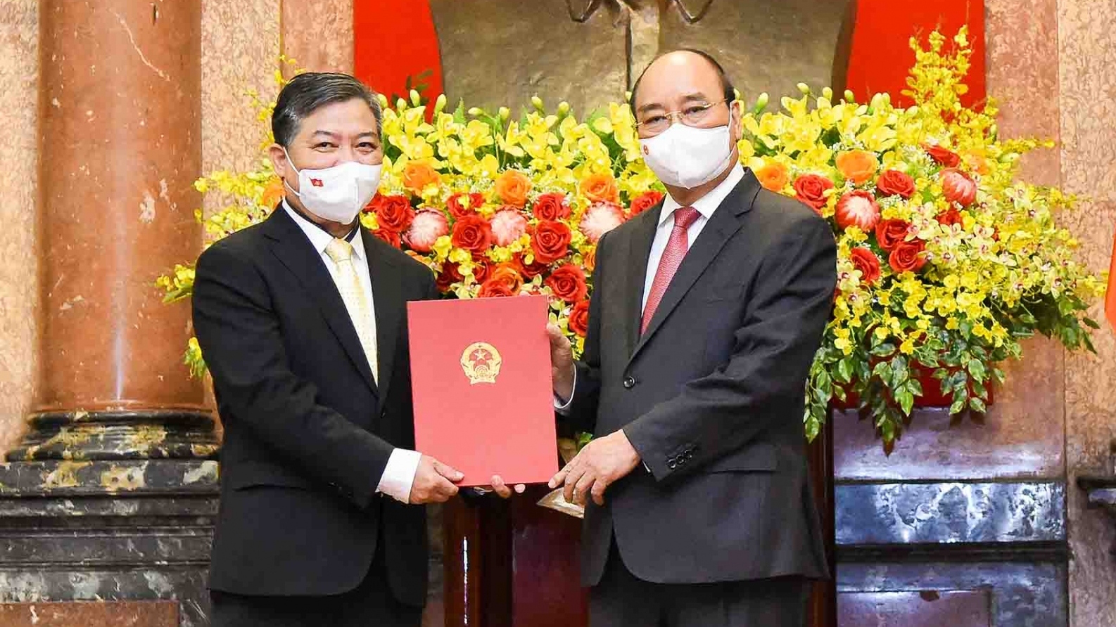 Chủ tịch nước trao quyết định bổ nhiệm Đại sứ Việt Nam tại Campuchia