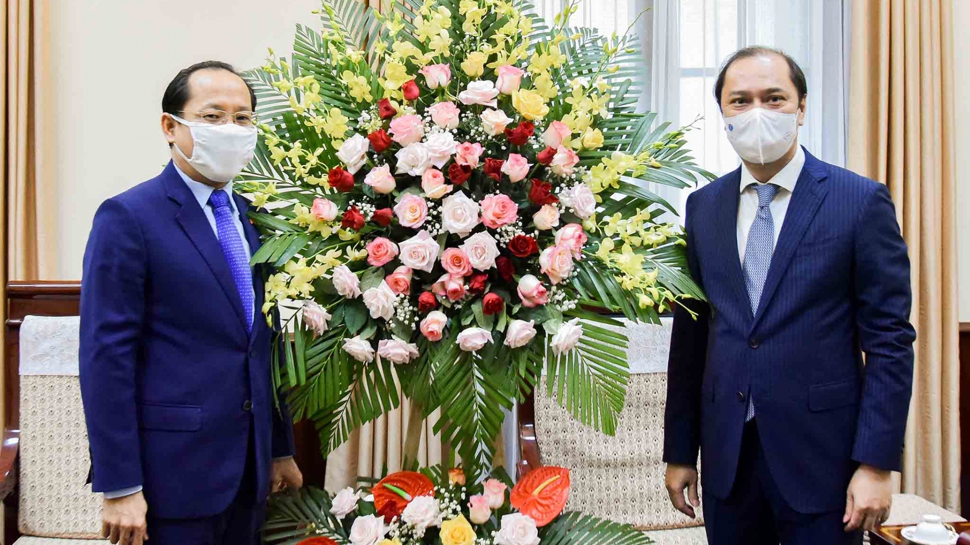 Đại sứ Campuchia tại Việt Nam chúc mừng Quốc khánh Việt Nam