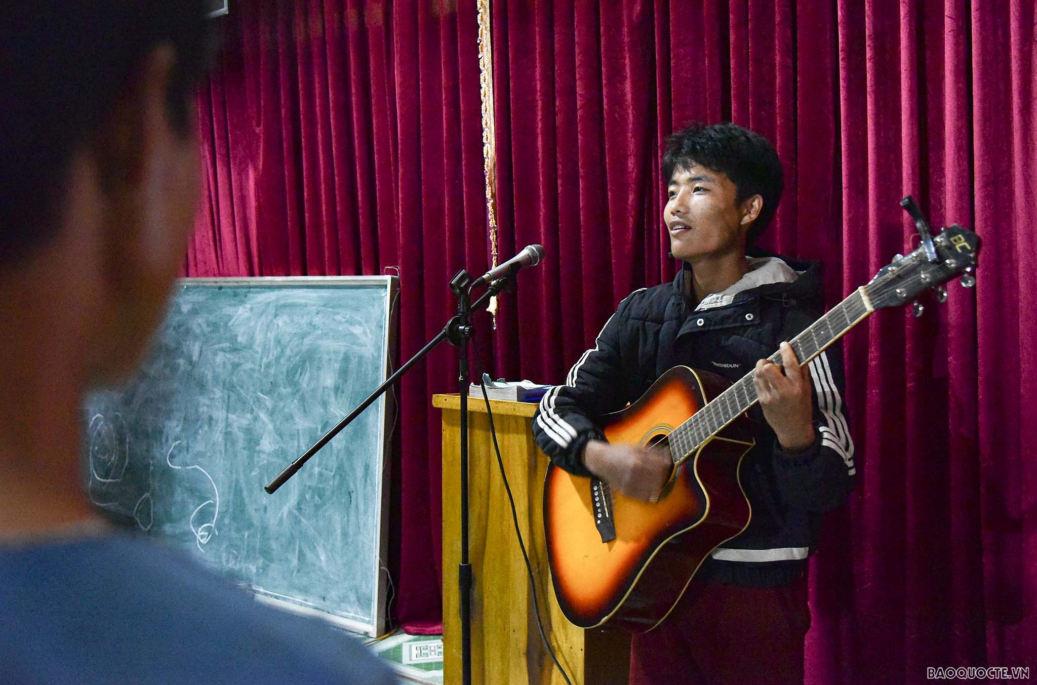 Lai Châu: Khúc Thánh ca vang vọng giữa lưng chừng núi ở bản Giàng Ly Cha