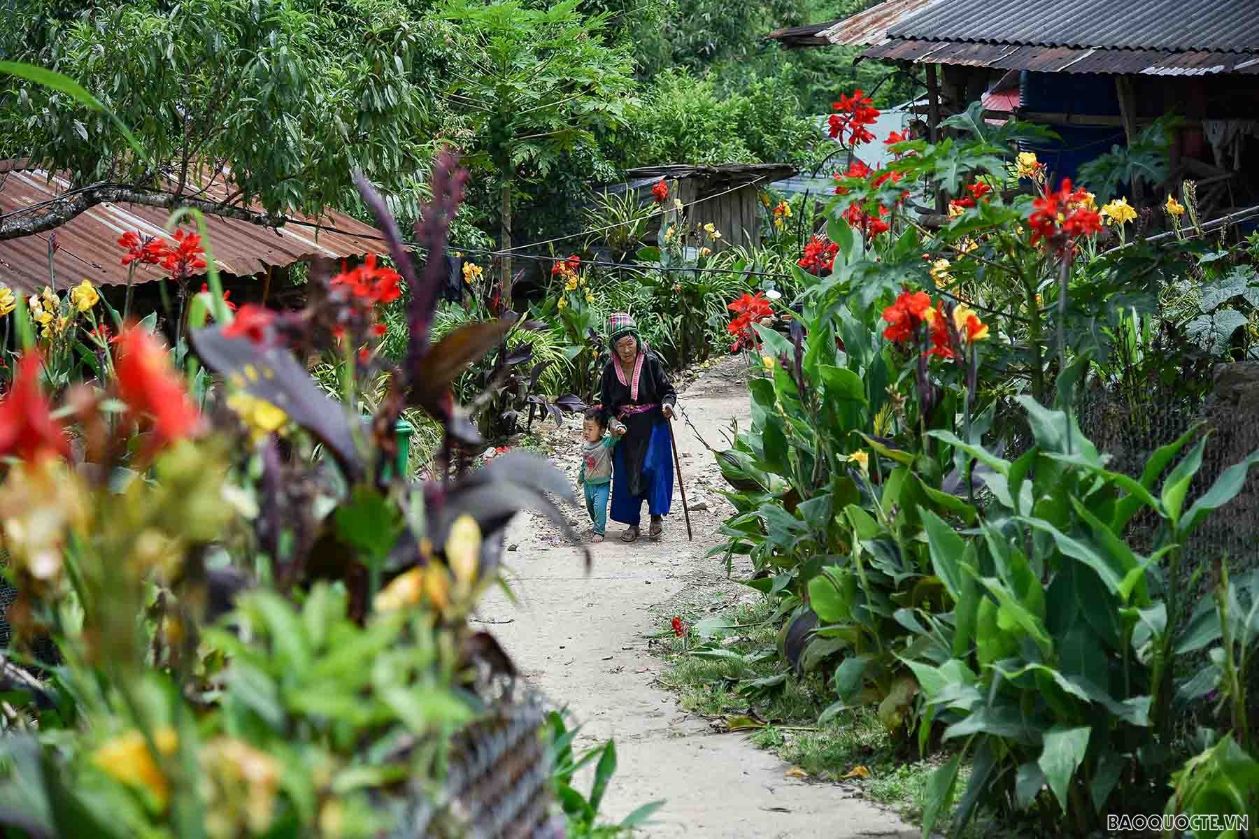 Lai Châu: Khúc Thánh ca vang vọng giữa lưng chừng núi ở bản Giàng Ly Cha